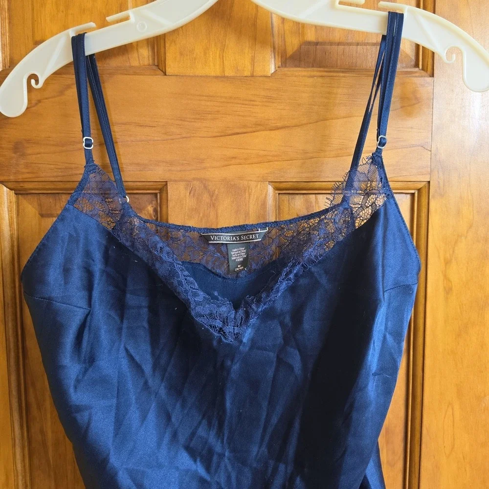 Victoria's Secret Medium Chemise Women Navy Blue Satin Lace Trim Slip Dress 0317